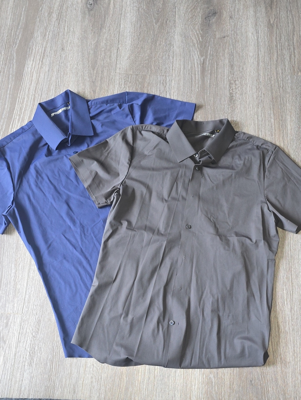 Men's Short-Sleeve Button Shirt - Black -2 Shirts